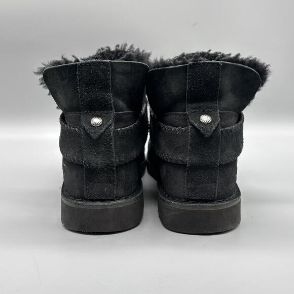 UGG Boots Womens Size 7.5 Black Suede Shearling Lined Ankle Booties Strap Winter - Picture 5 of 9